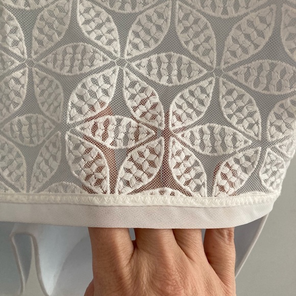 Ann Taylor | Lace Top - Picture 15 of 15